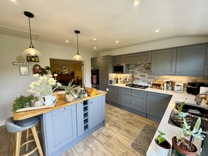 Open Plan Breakfast Kitchen- click for photo gallery